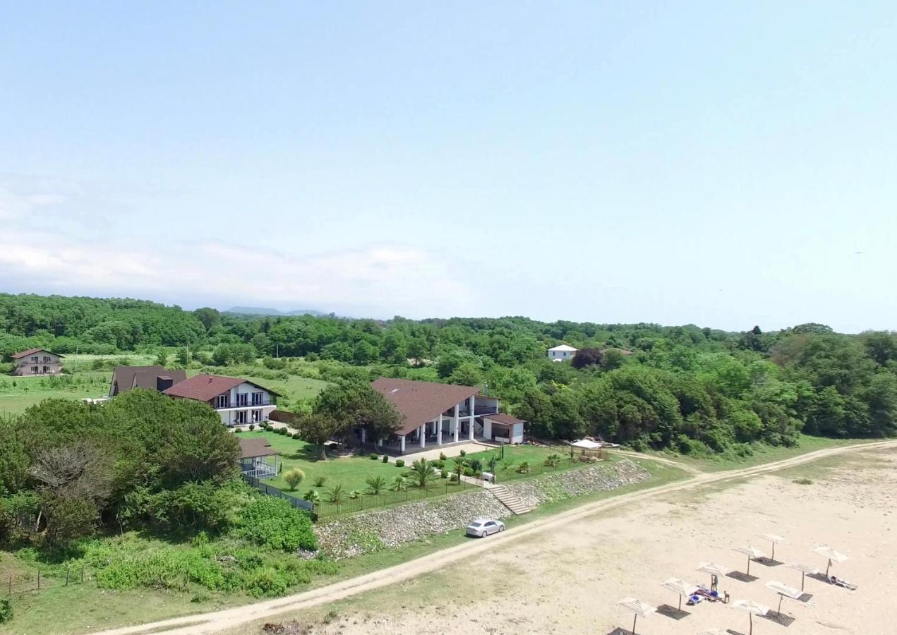 Injir Village Hotel กูเดาทา ภายนอก รูปภาพ