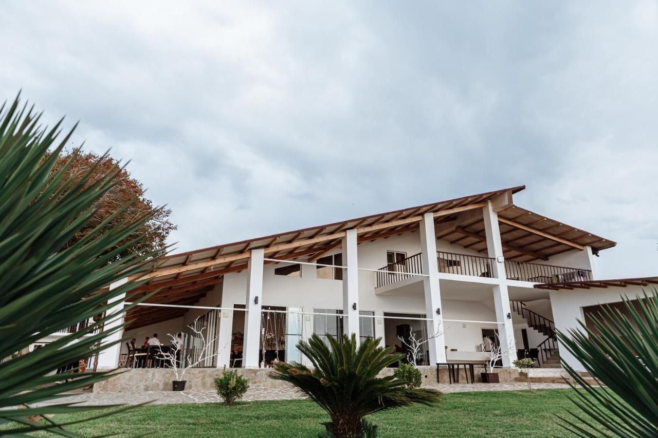 Injir Village Hotel กูเดาทา ภายนอก รูปภาพ